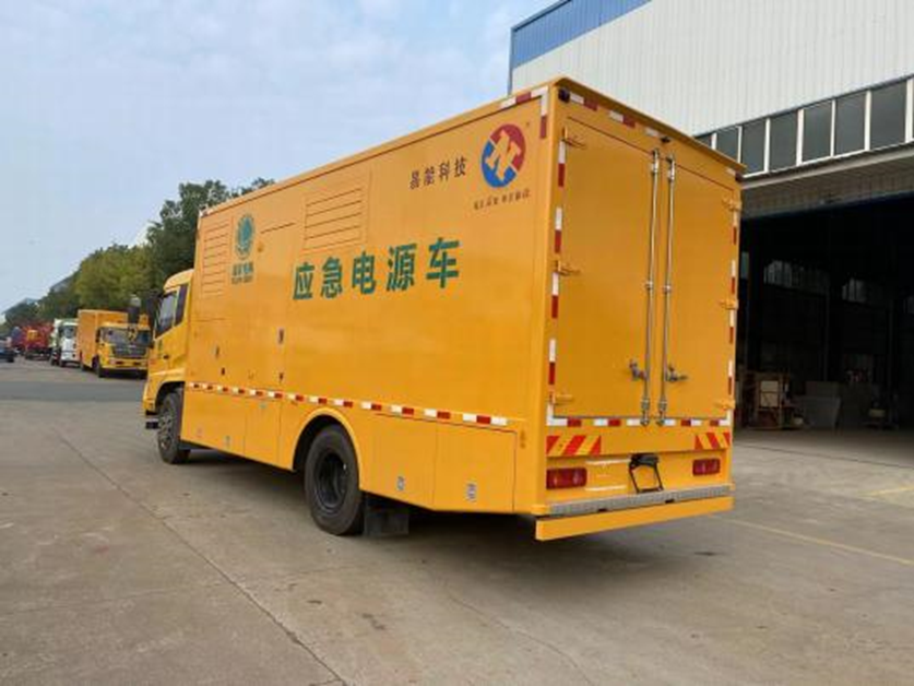 東風天錦電源車200KW