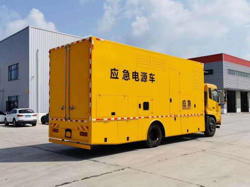 東風天錦電源車500KW
