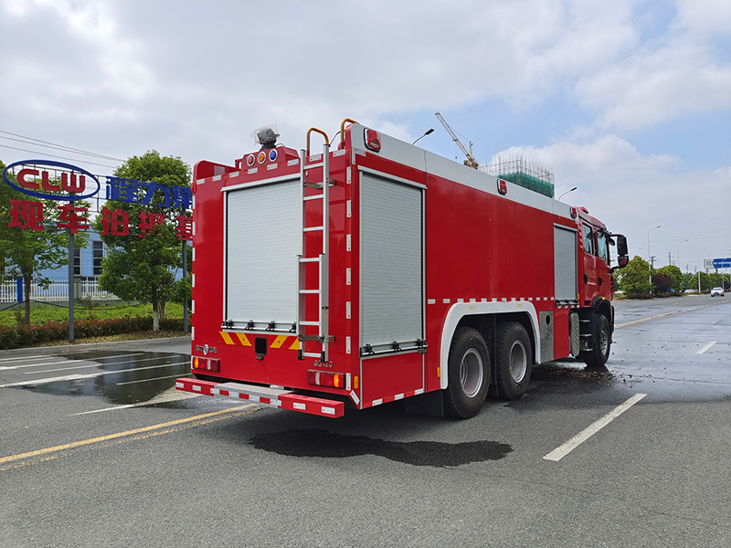 重汽12噸 水罐消防車(chē)
