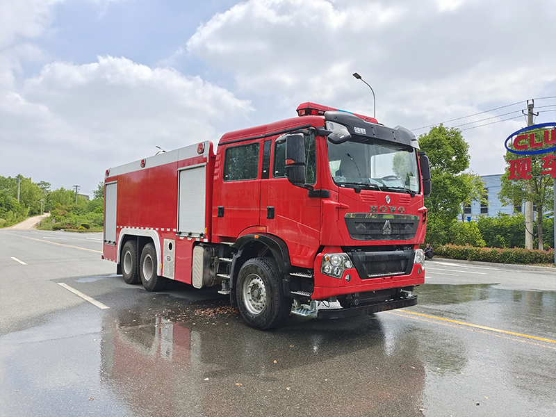 重汽12噸 水罐消防車(chē)